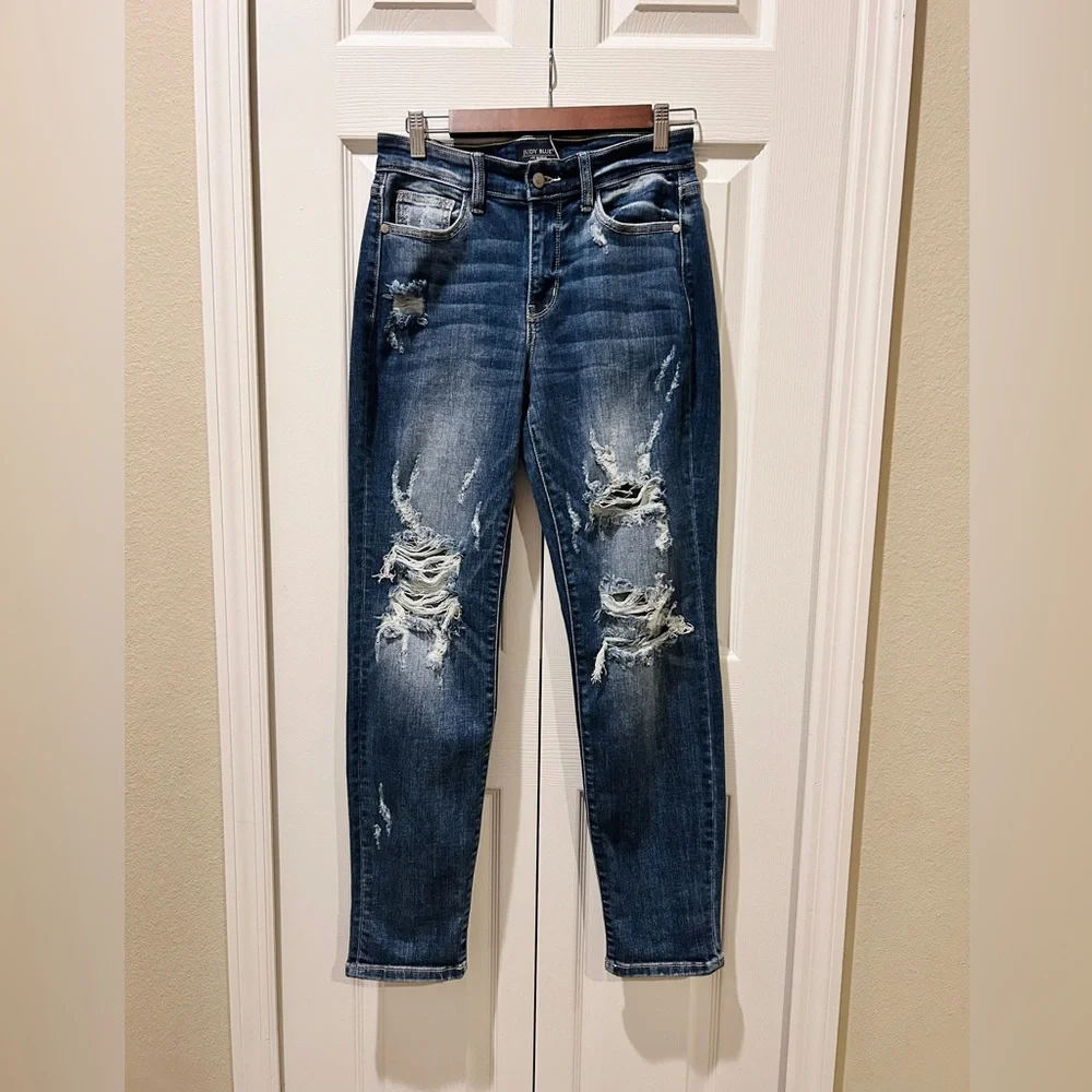 Size 5/27 Judy Blue Boyfriend Fit Distressed Jeans – Dark Wash - Picture 3 of 10